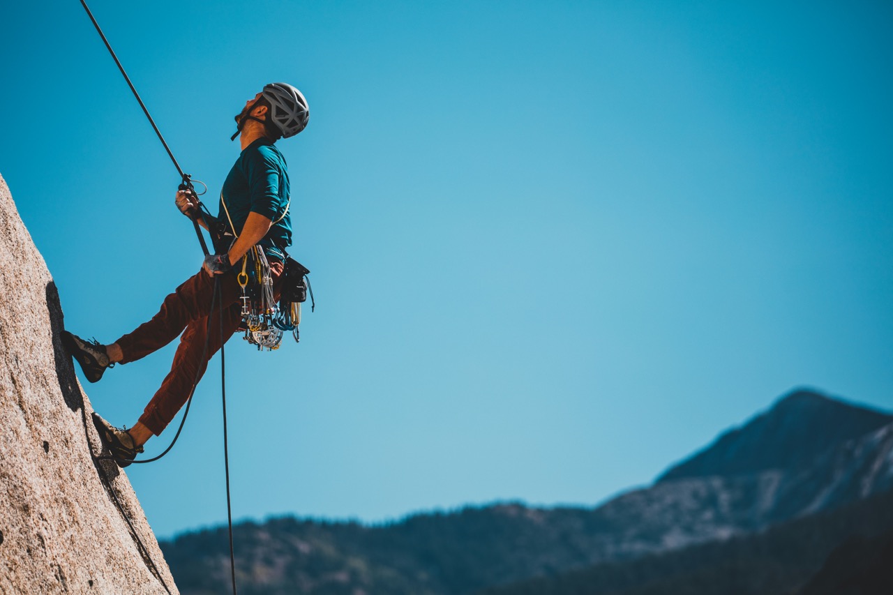 Climbing helmet protection